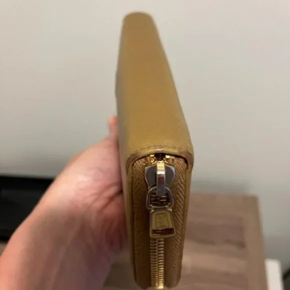 Beige Saint Laurent YSL Chevrette Zip Around Leather Wallet - Picture 3 of 6